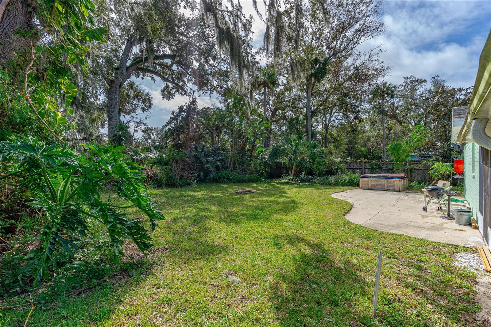 720 WAYNE AVE, NEW SMYRNA BEACH, FL, 32168