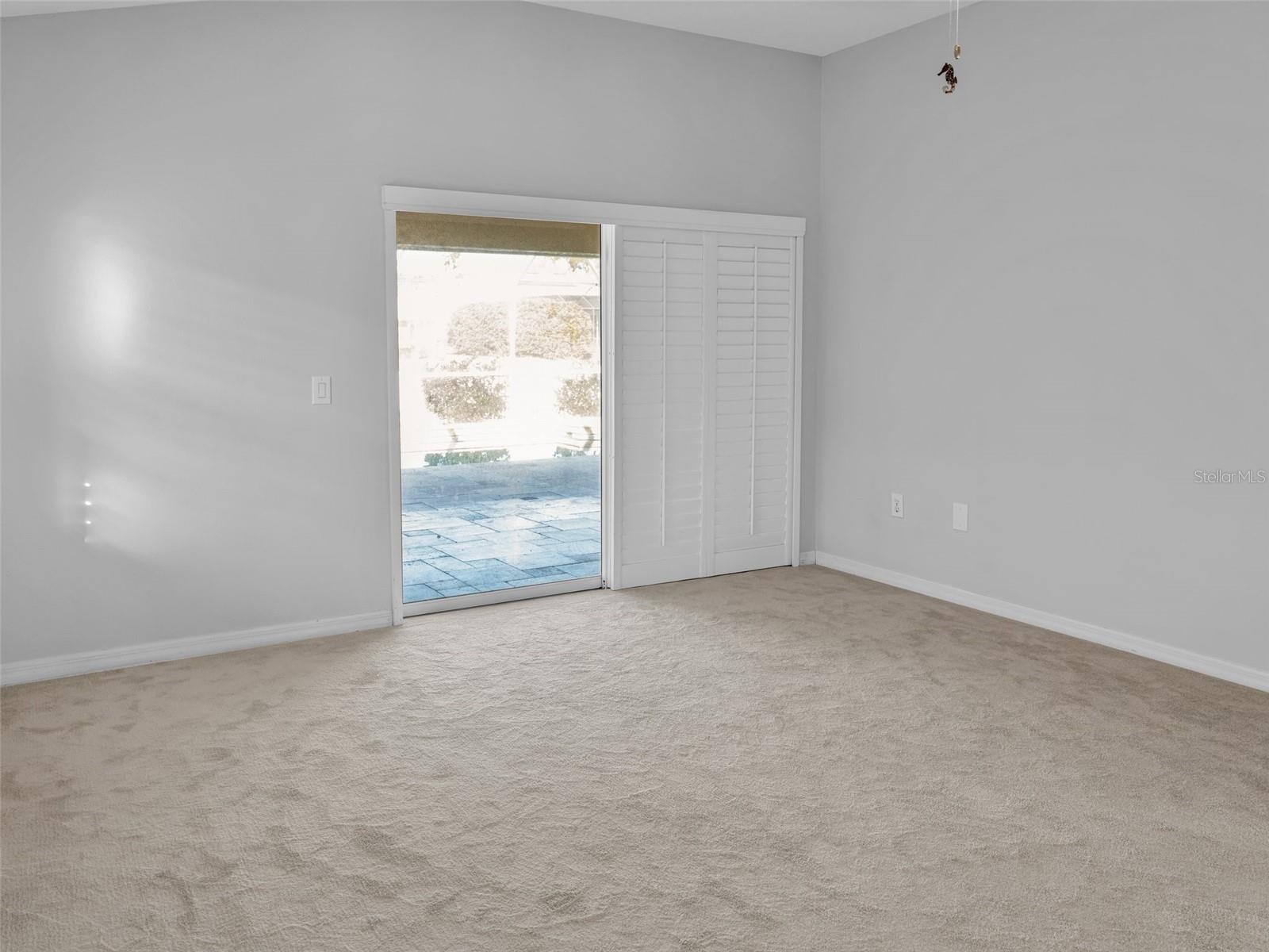 1075 EISENHOWER DR, NOKOMIS, FL, 34275
