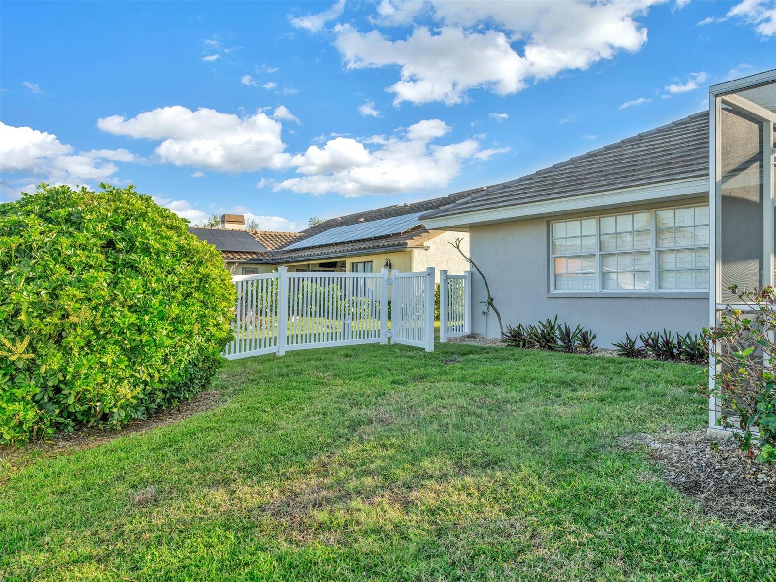 1075 EISENHOWER DR, NOKOMIS, FL, 34275
