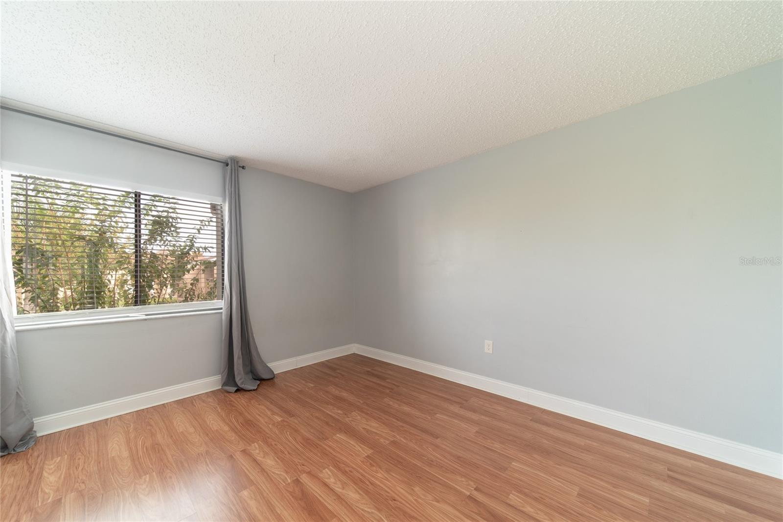 5303 VINELAND RD #205, ORLANDO, FL, 32811