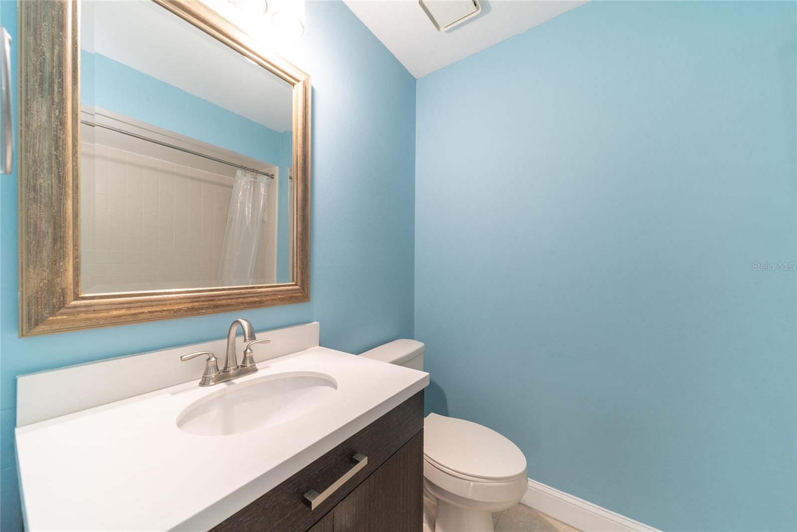 5303 VINELAND RD #205, ORLANDO, FL, 32811