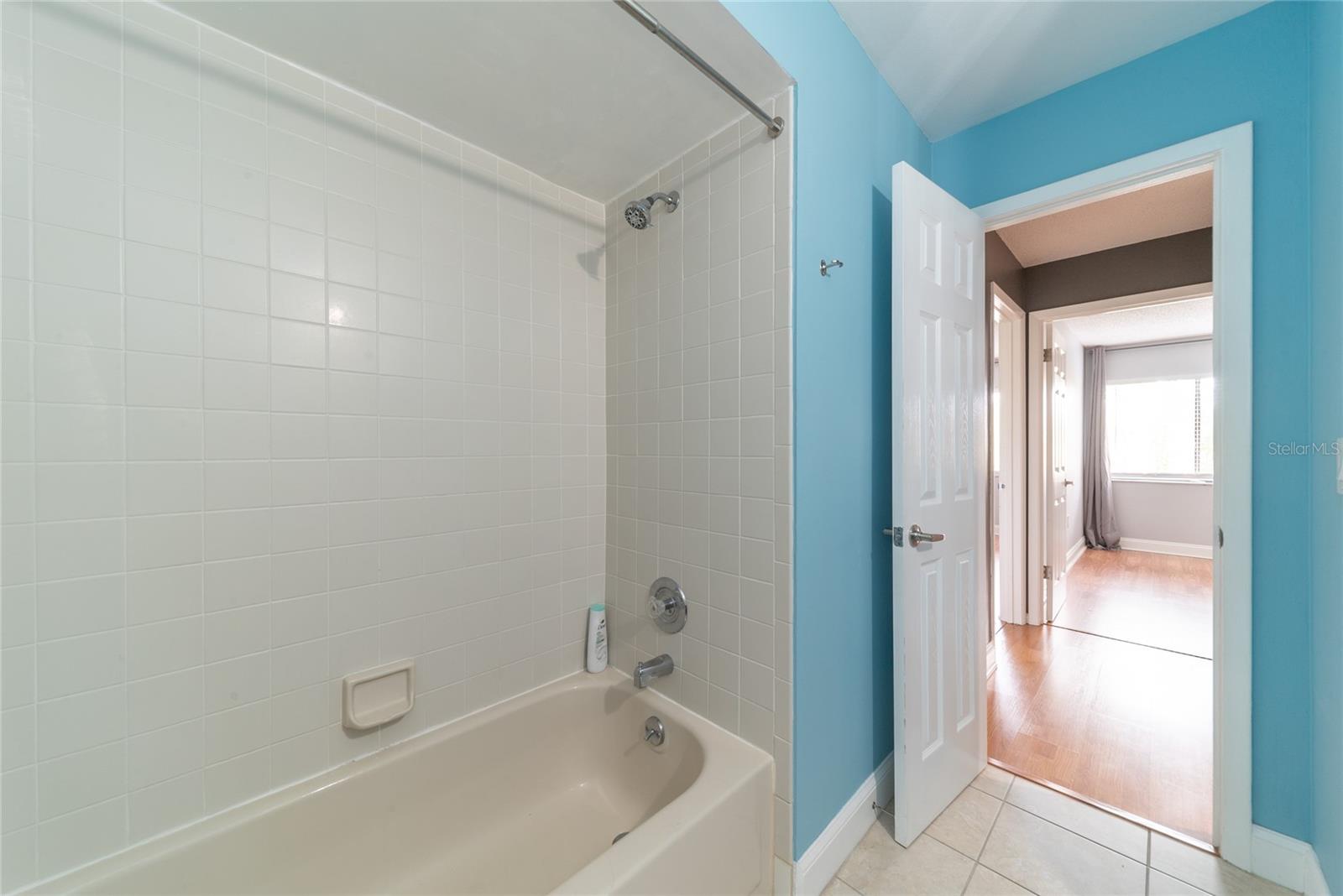5303 VINELAND RD #205, ORLANDO, FL, 32811