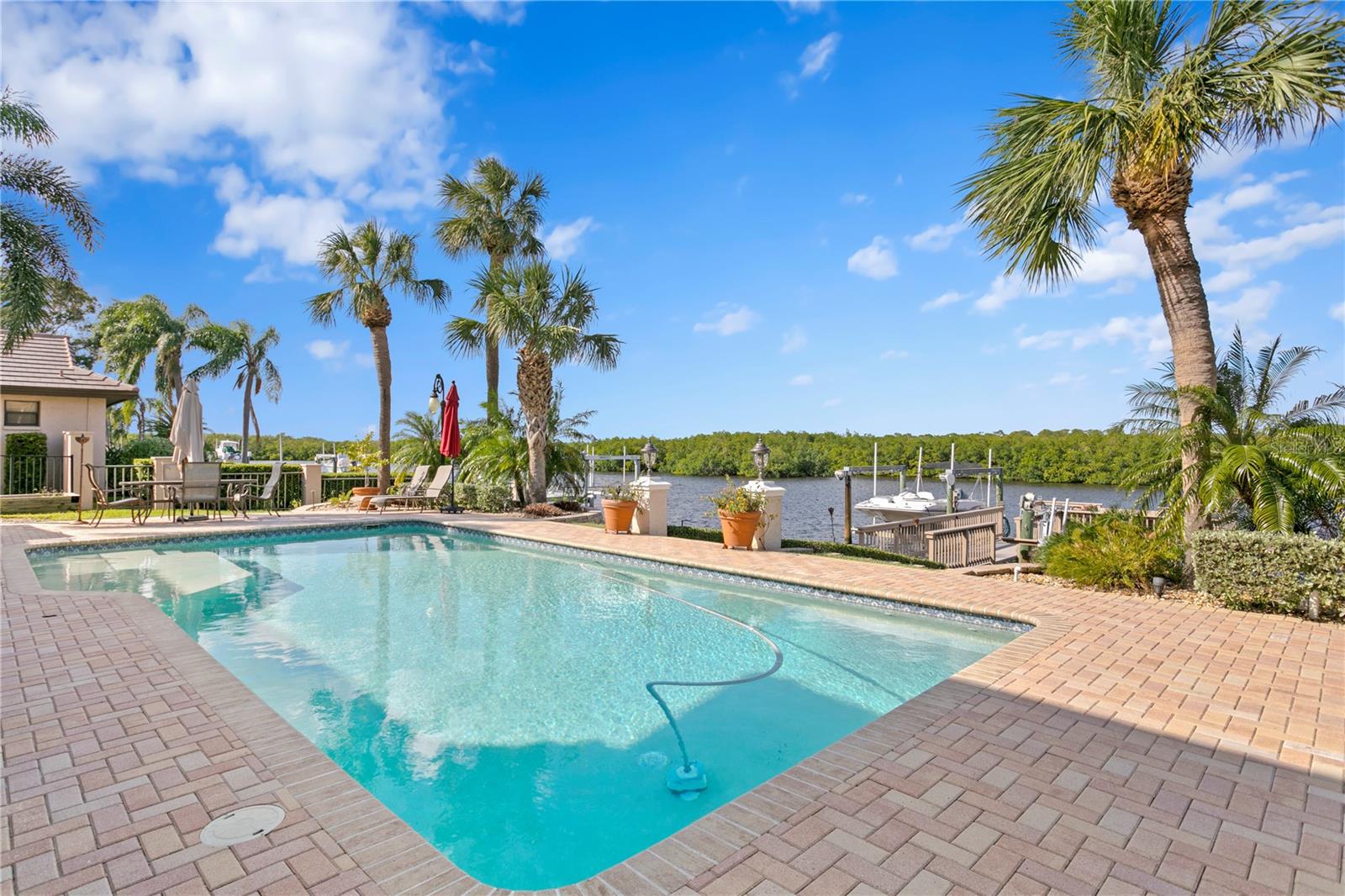 7303 PELICAN ISLAND DR, TAMPA, FL, 33634