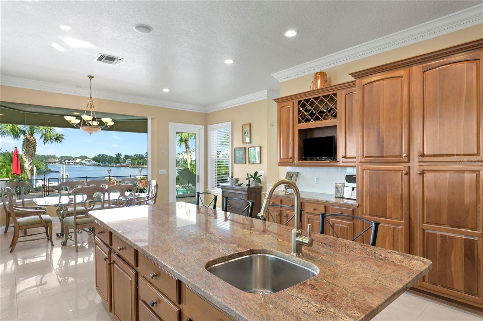 7303 PELICAN ISLAND DR, TAMPA, FL, 33634