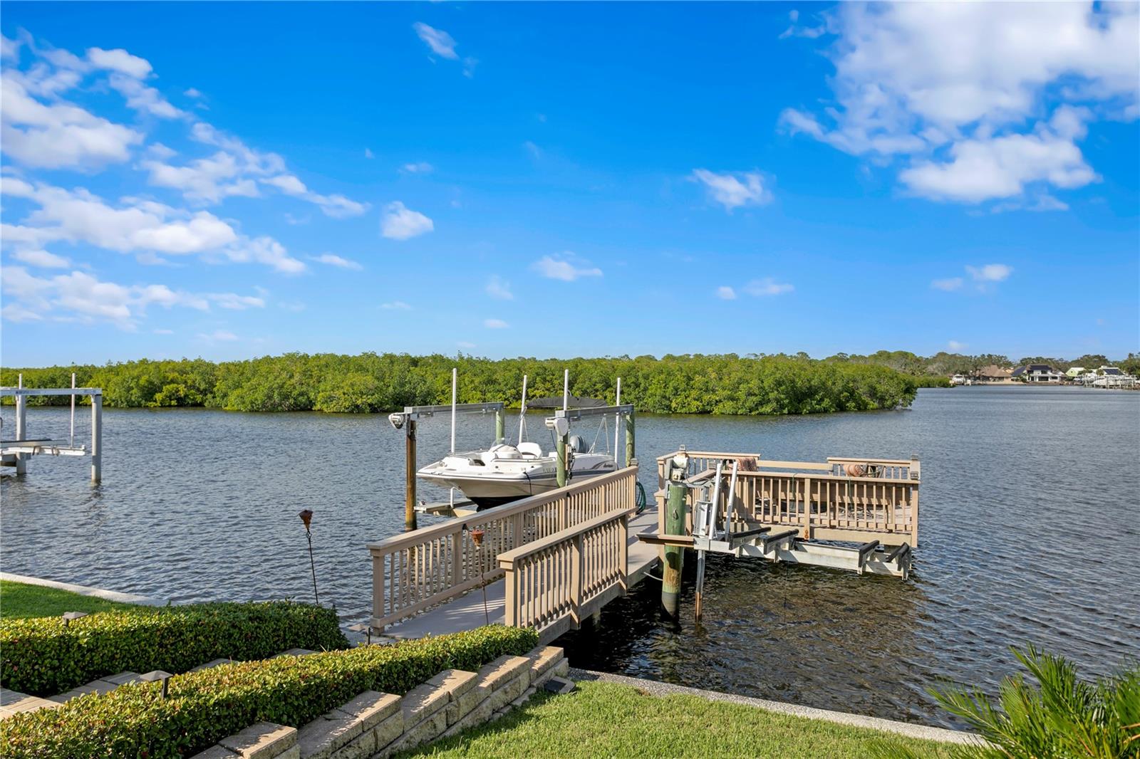 7303 PELICAN ISLAND DR, TAMPA, FL, 33634