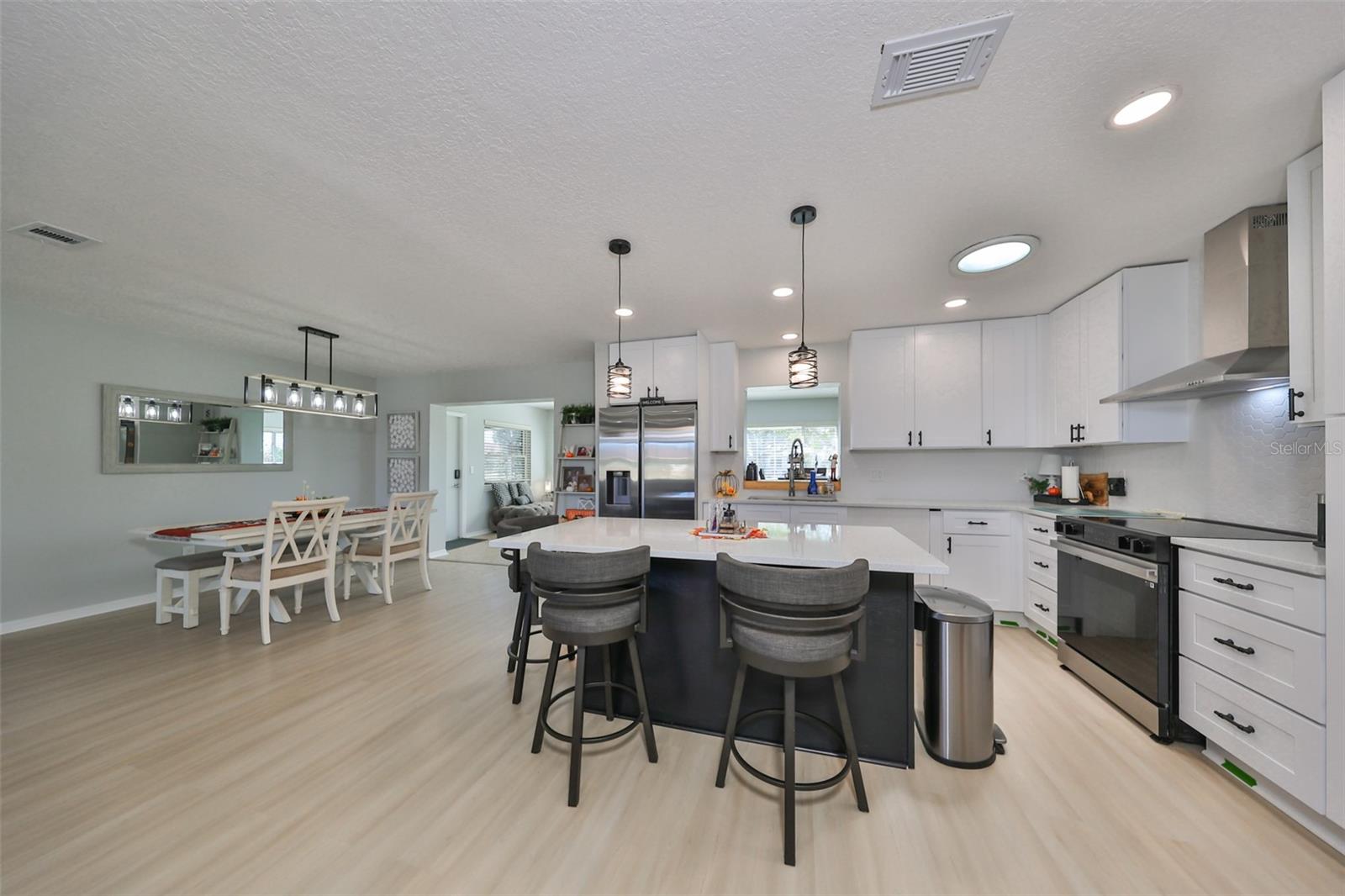 2019 N PEBBLE BEACH BLVD, SUN CITY CENTER, FL, 33573