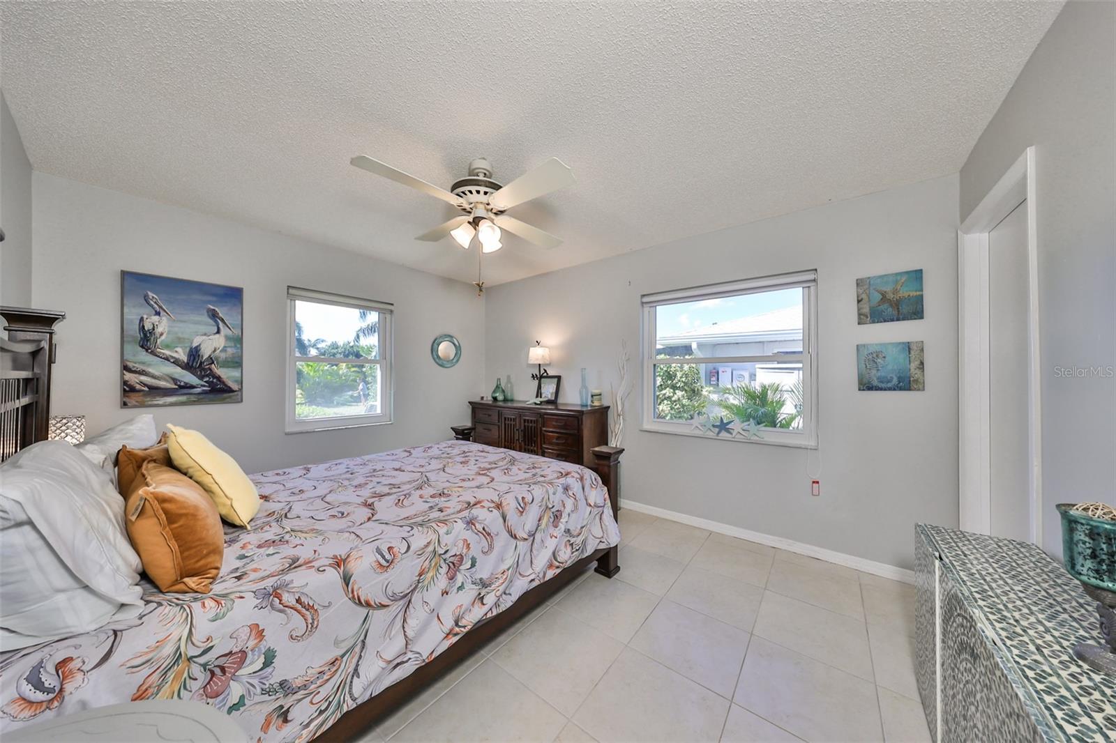 2019 N PEBBLE BEACH BLVD, SUN CITY CENTER, FL, 33573