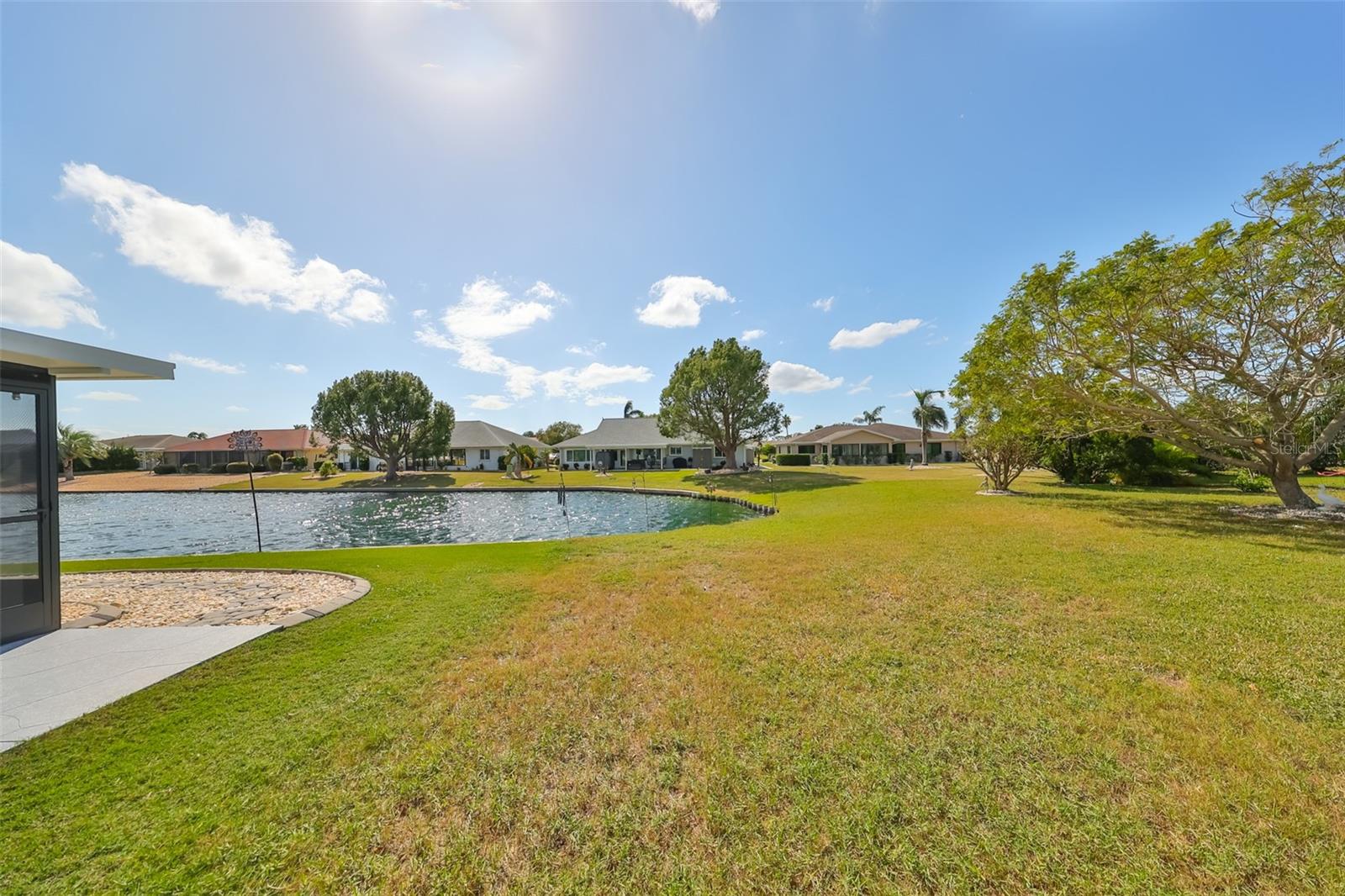 2019 N PEBBLE BEACH BLVD, SUN CITY CENTER, FL, 33573