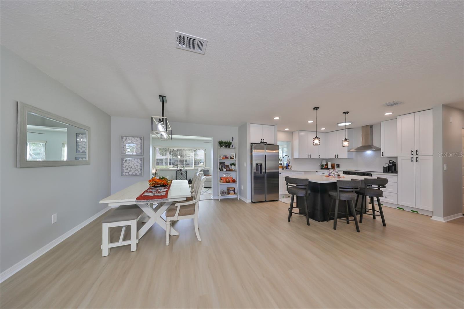 2019 N PEBBLE BEACH BLVD, SUN CITY CENTER, FL, 33573