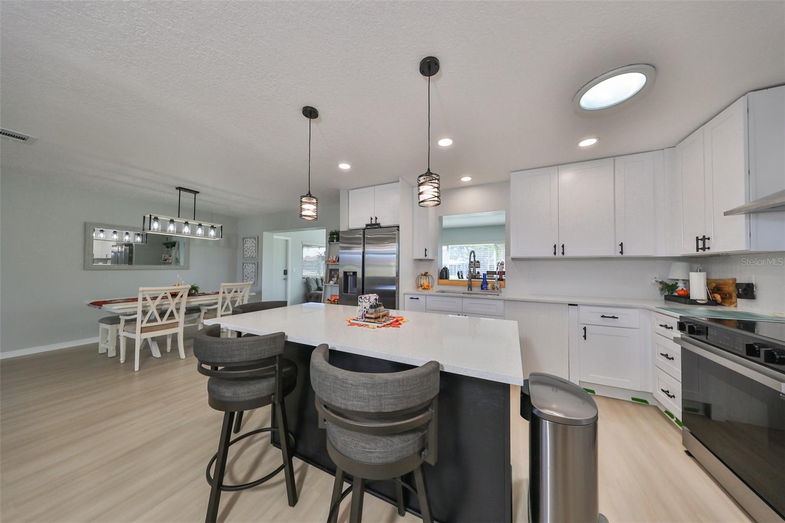 2019 N PEBBLE BEACH BLVD, SUN CITY CENTER, FL, 33573
