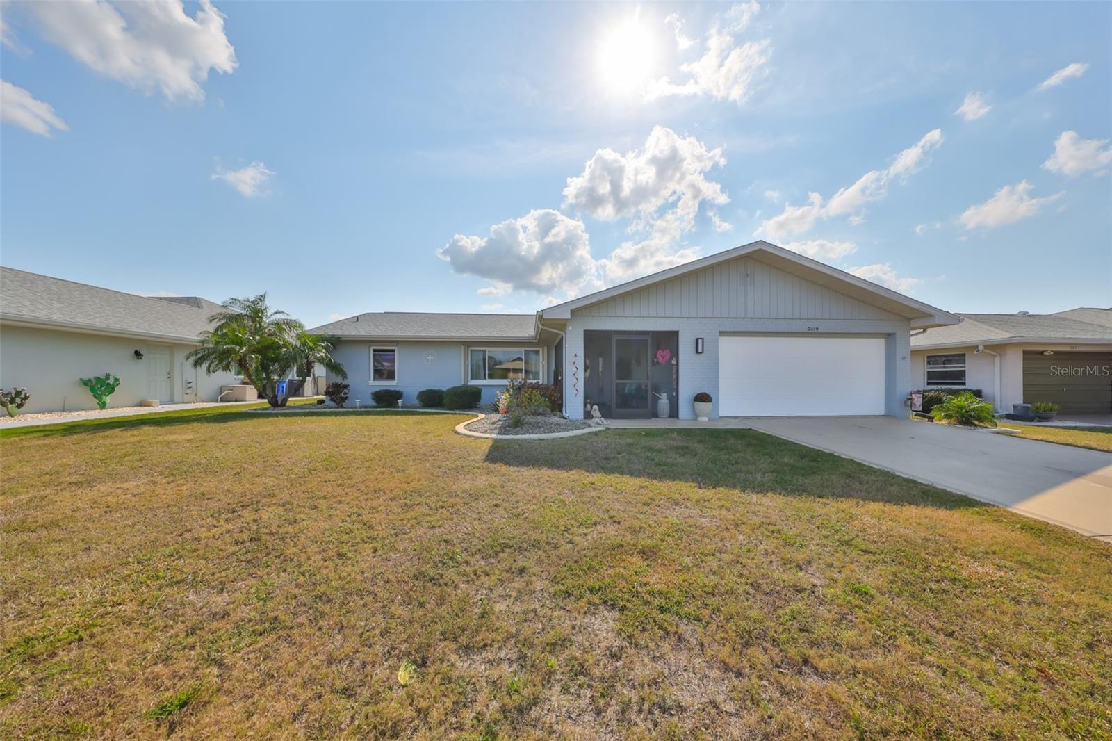 2019 N PEBBLE BEACH BLVD, SUN CITY CENTER, FL, 33573