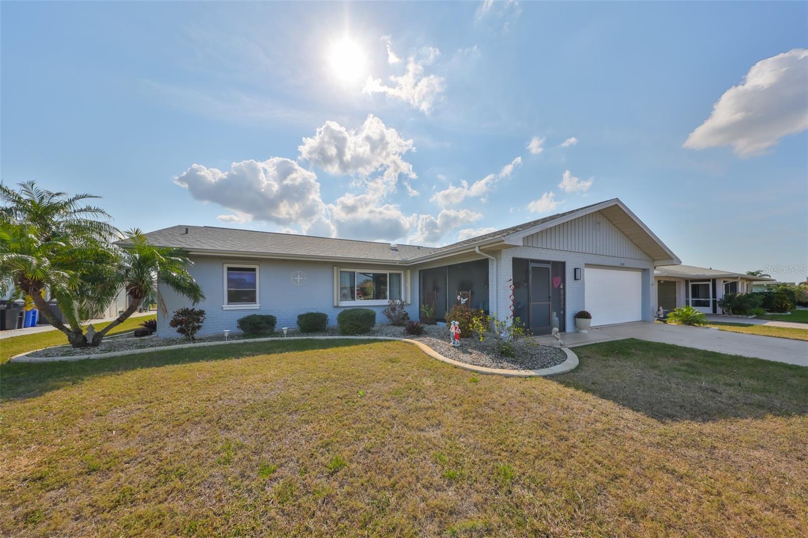 2019 N PEBBLE BEACH BLVD, SUN CITY CENTER, FL, 33573