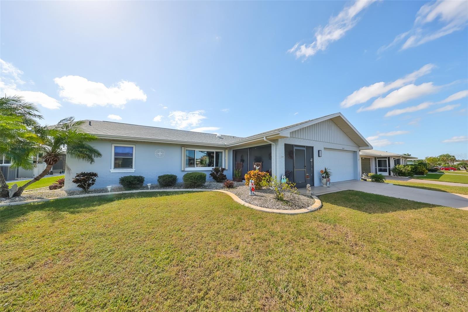 2019 N PEBBLE BEACH BLVD, SUN CITY CENTER, FL, 33573