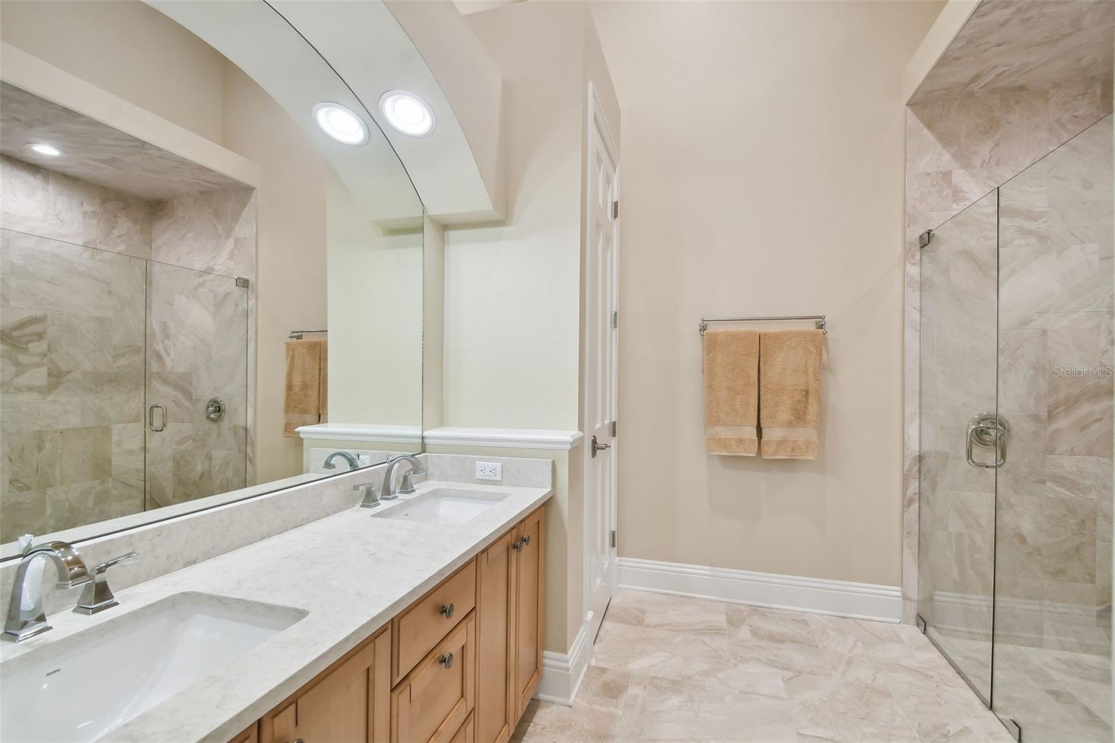 602 GUISANDO DE AVILA, TAMPA, FL, 33613