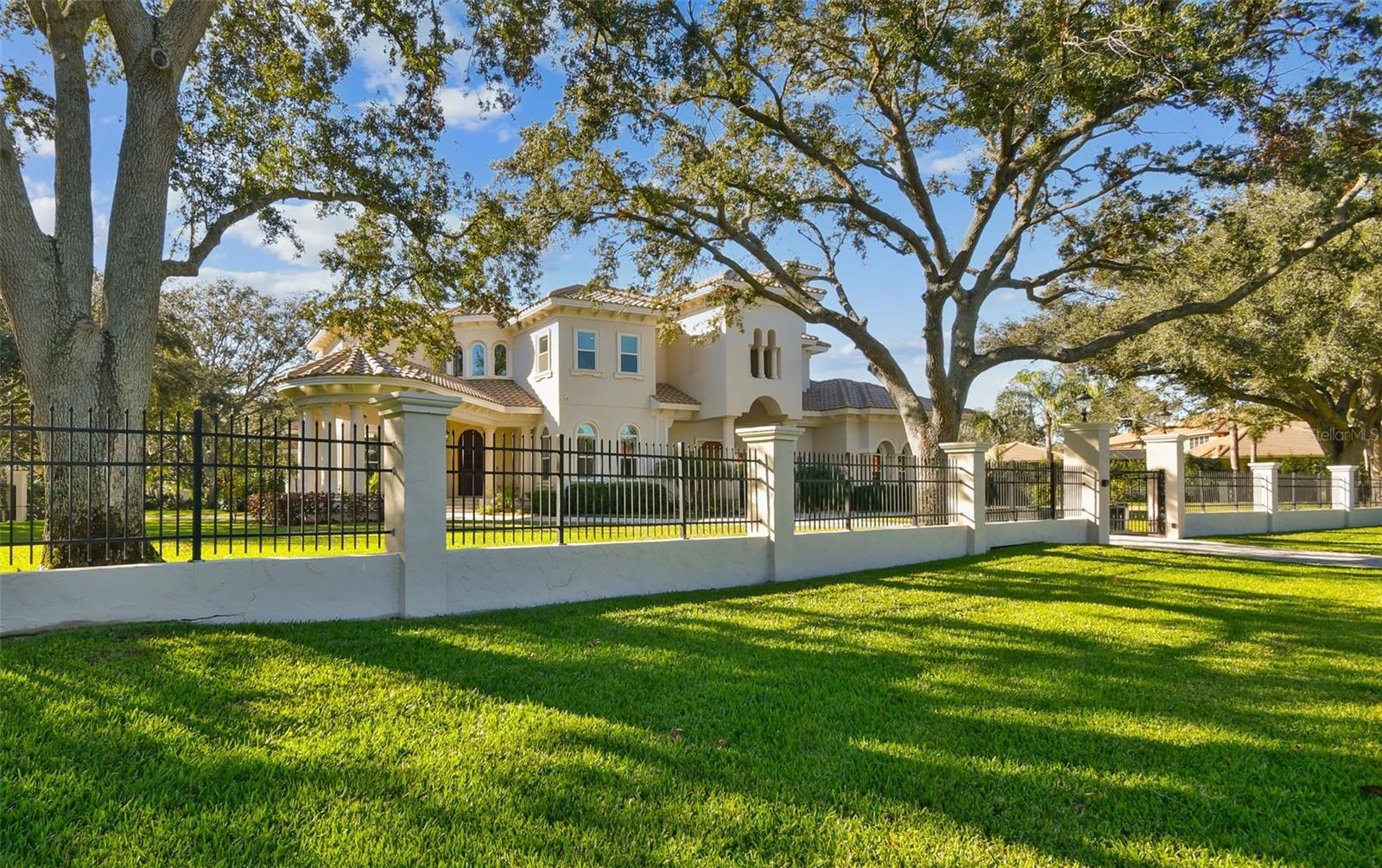 602 GUISANDO DE AVILA, TAMPA, FL, 33613