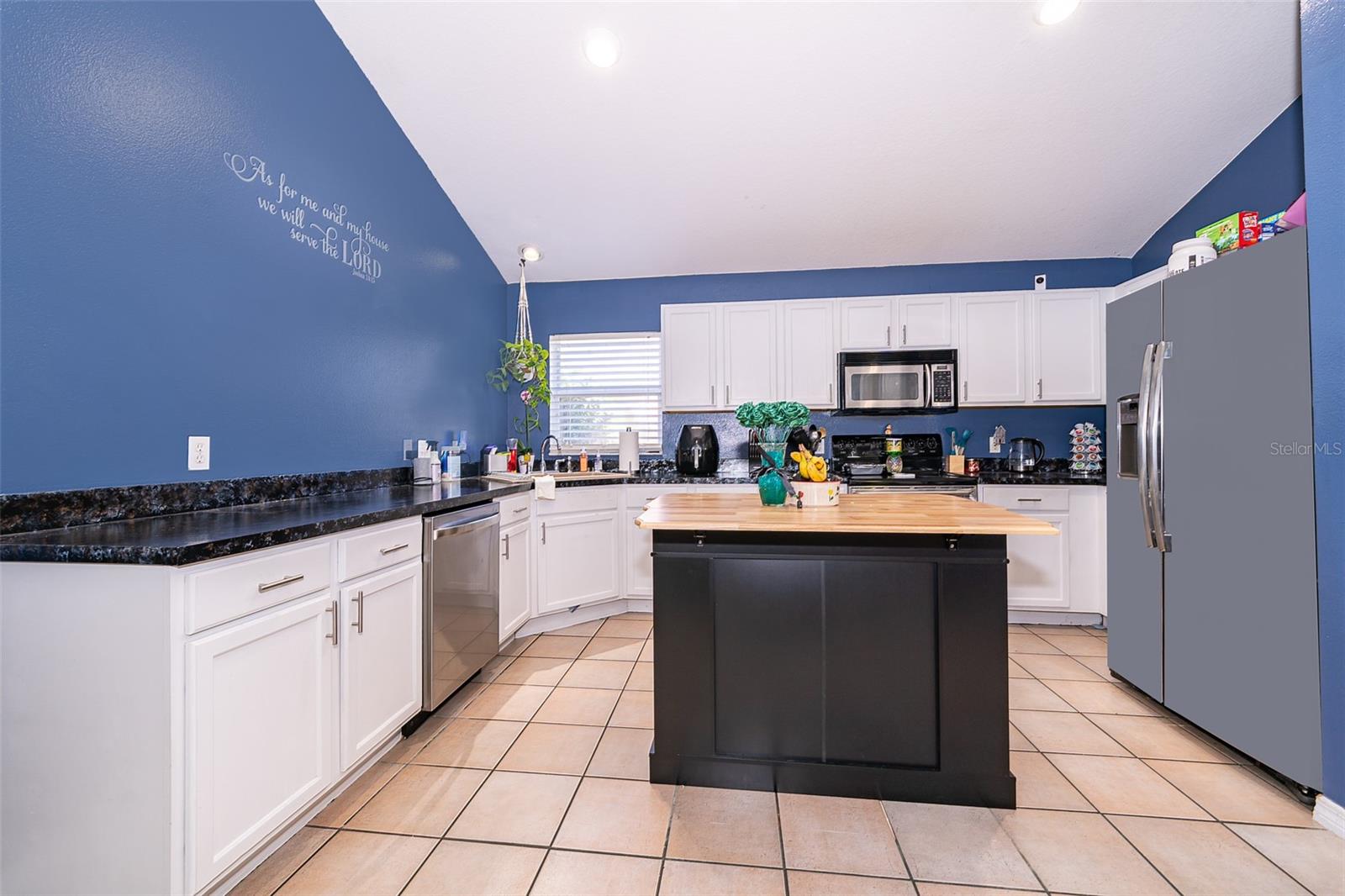 709 LAKE EMERALD AVE, ORANGE CITY, FL, 32763
