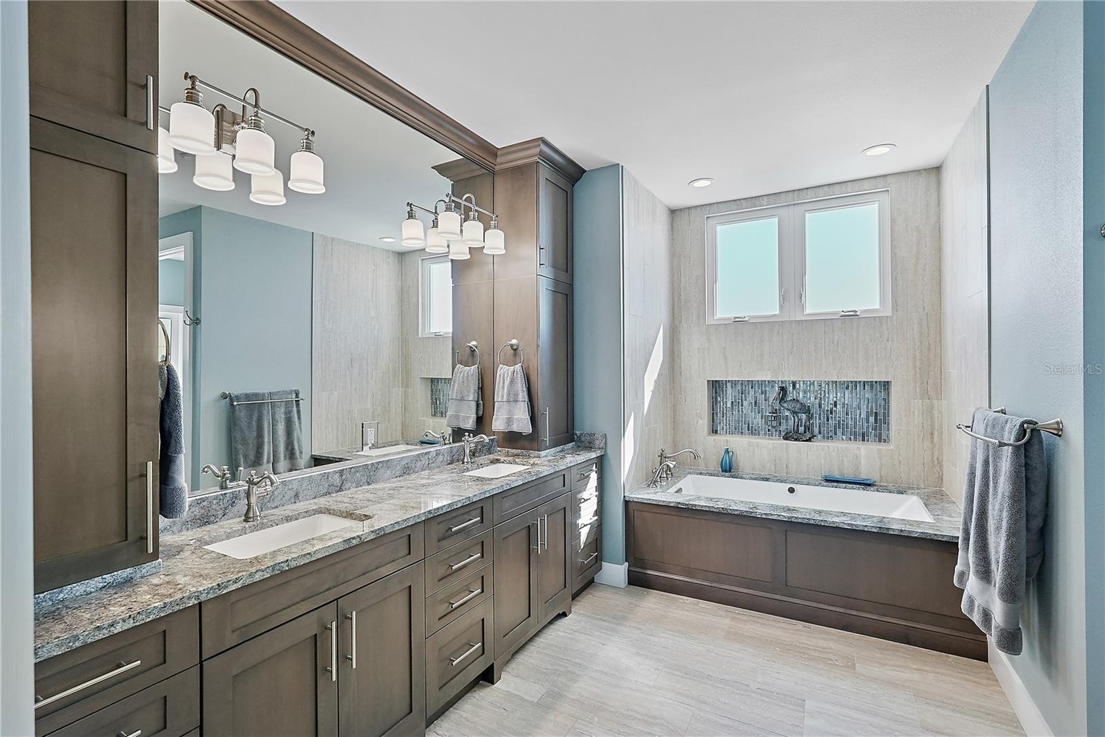 3942 14TH ST NE, ST PETERSBURG, FL, 33703