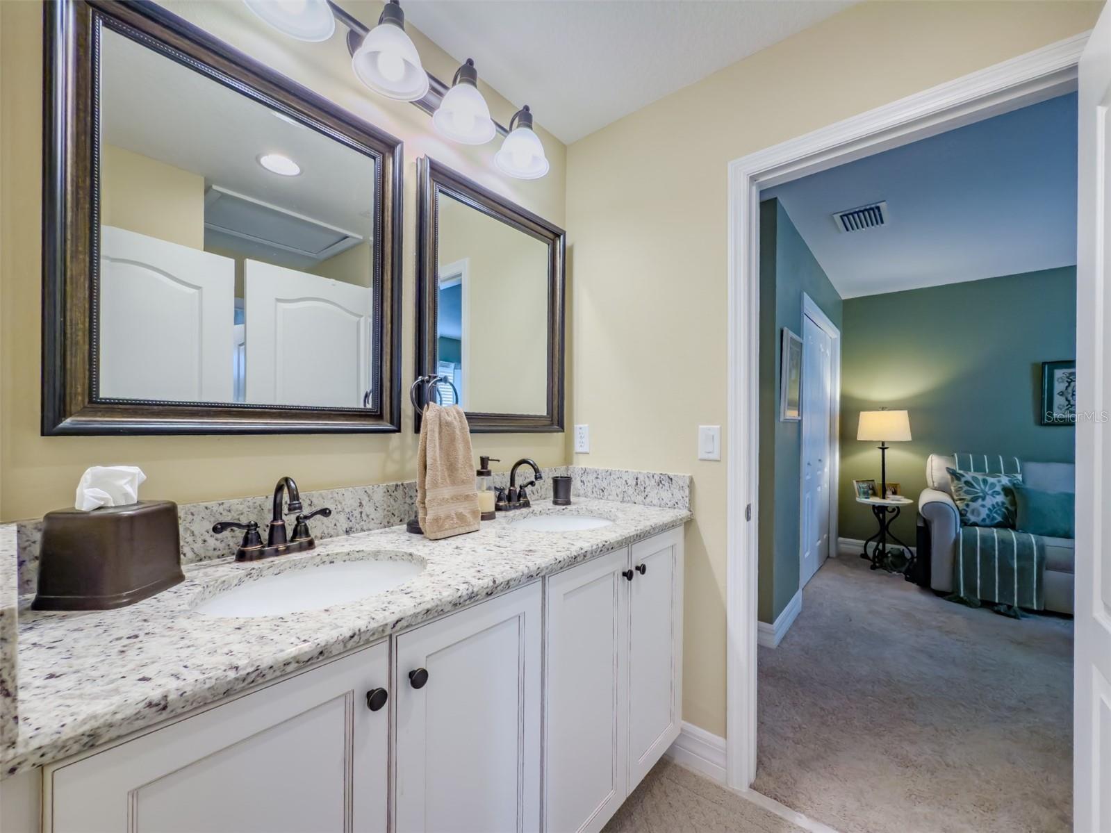 248 VILLA LUNA LN, LUTZ, FL, 33549