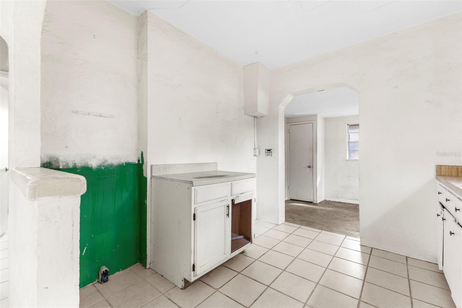 1512 HILLSIDE DR, TAMPA, FL, 33610