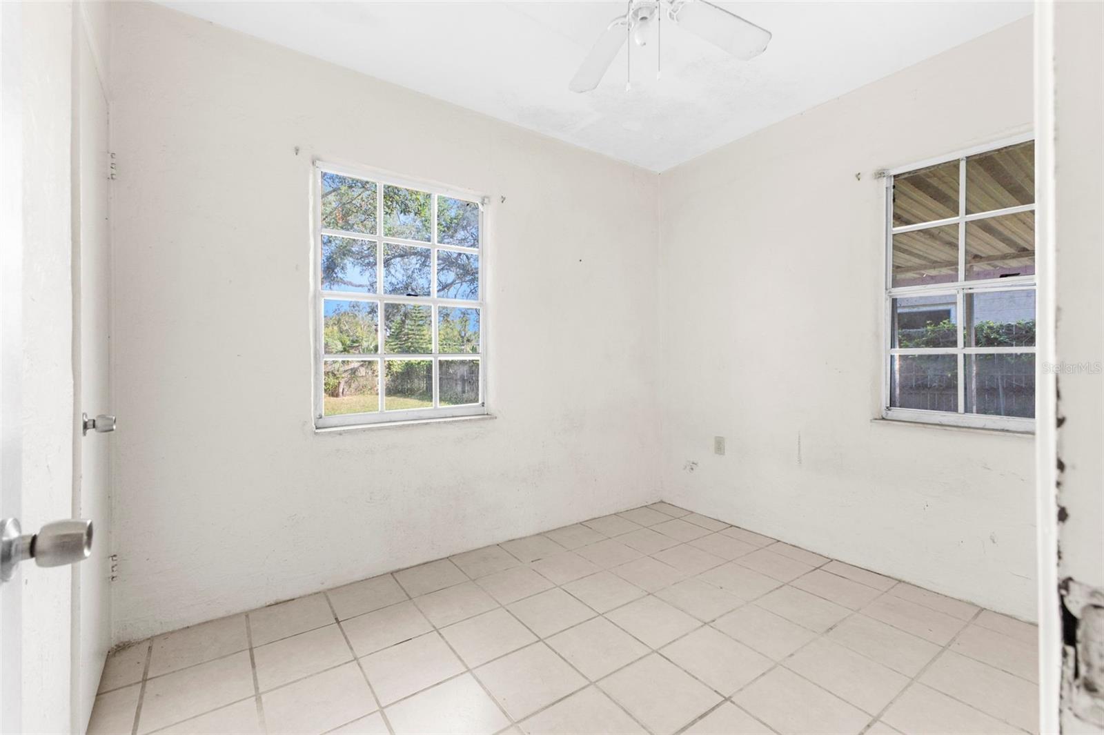 1512 HILLSIDE DR, TAMPA, FL, 33610