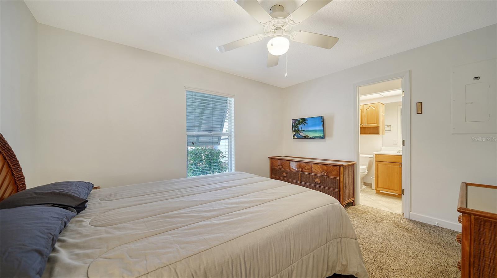 766 N JEFFERSON AVE #766, SARASOTA, FL, 34237