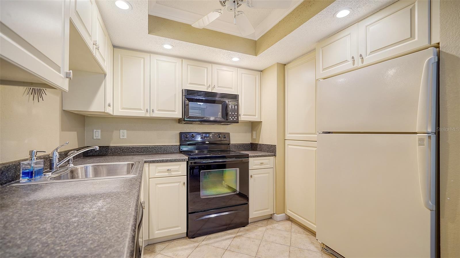 766 N JEFFERSON AVE #766, SARASOTA, FL, 34237