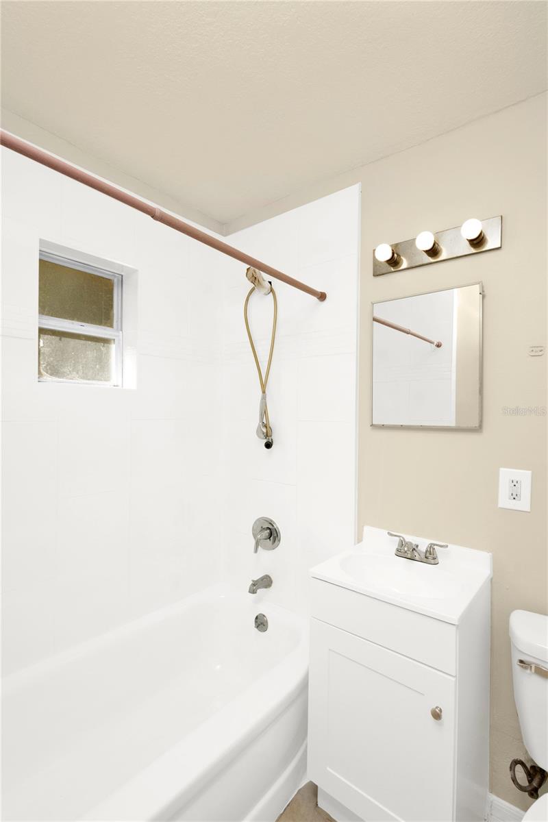 430 S PARSONS AVE, DELAND, FL, 32720