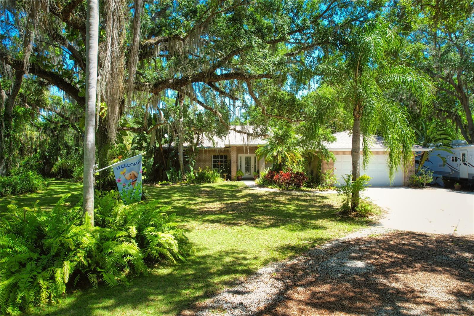 3204 STAGECOACH TRL, WIMAUMA, FL, 33598