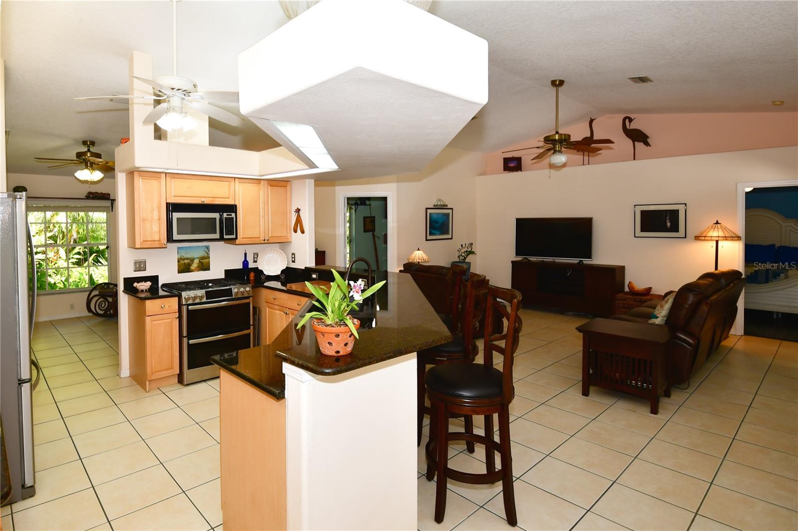 3204 STAGECOACH TRL, WIMAUMA, FL, 33598