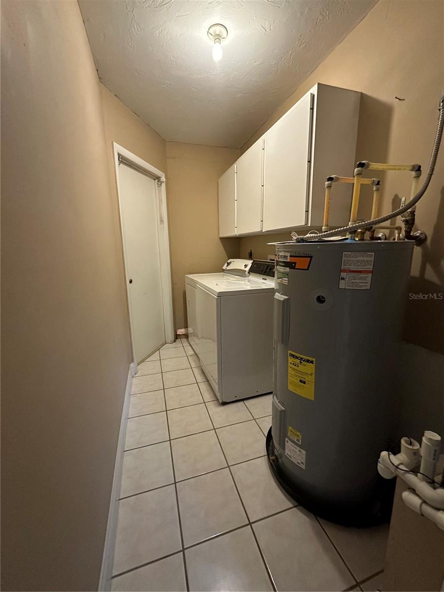 6811 FRIENDSHIP DR, SARASOTA, FL, 34241