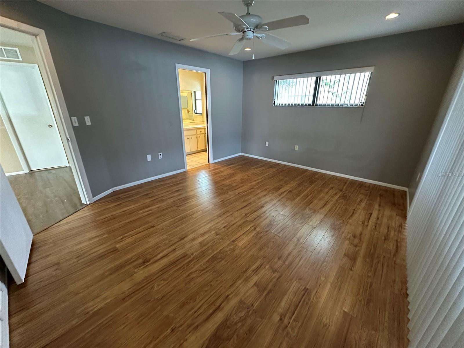6811 FRIENDSHIP DR, SARASOTA, FL, 34241