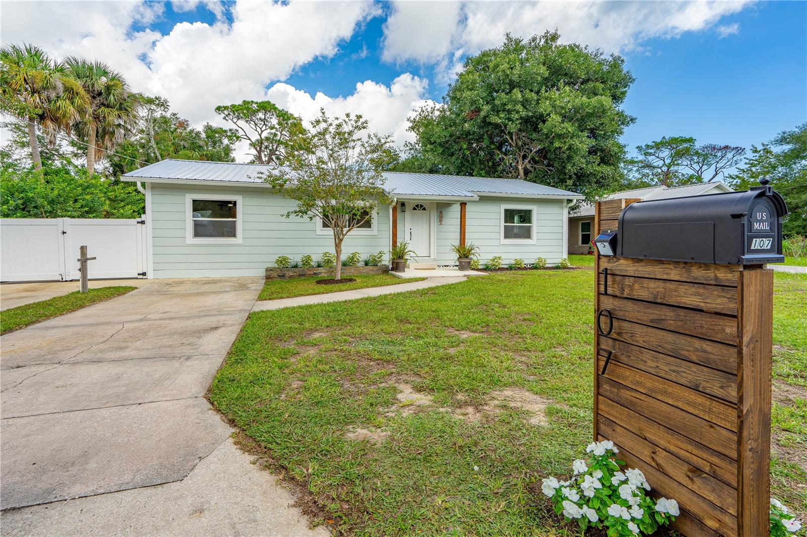107 E OCEAN AVE, EDGEWATER, FL, 32132