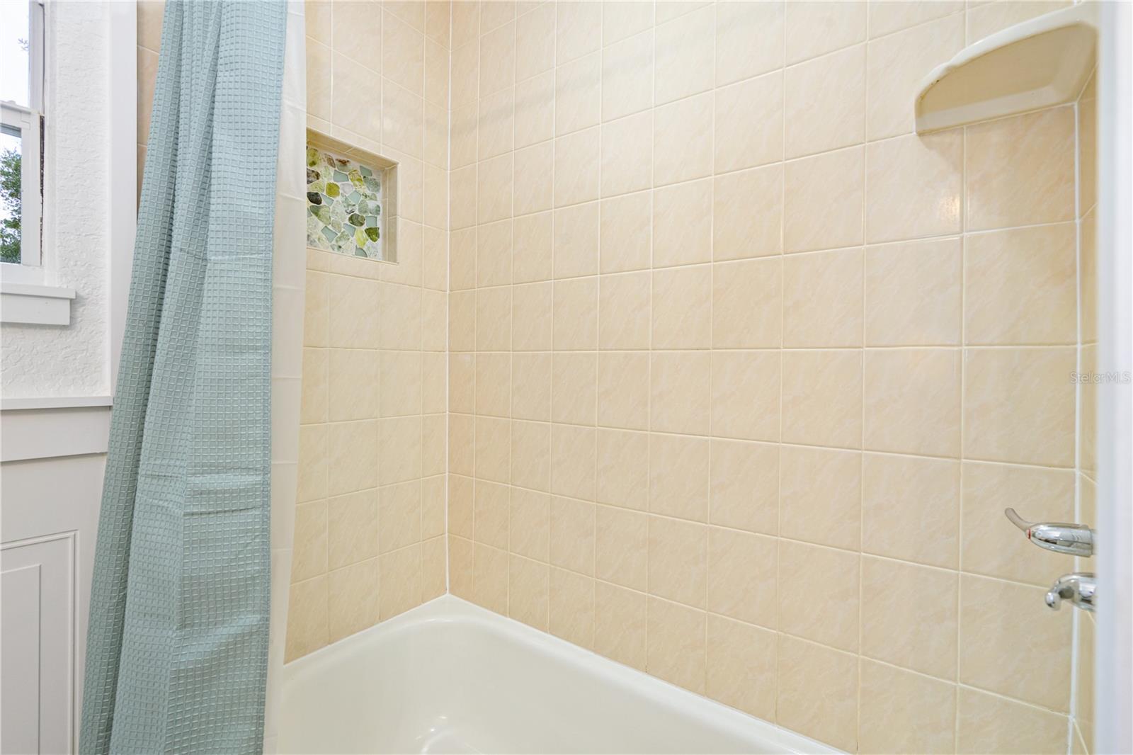 107 E OCEAN AVE, EDGEWATER, FL, 32132