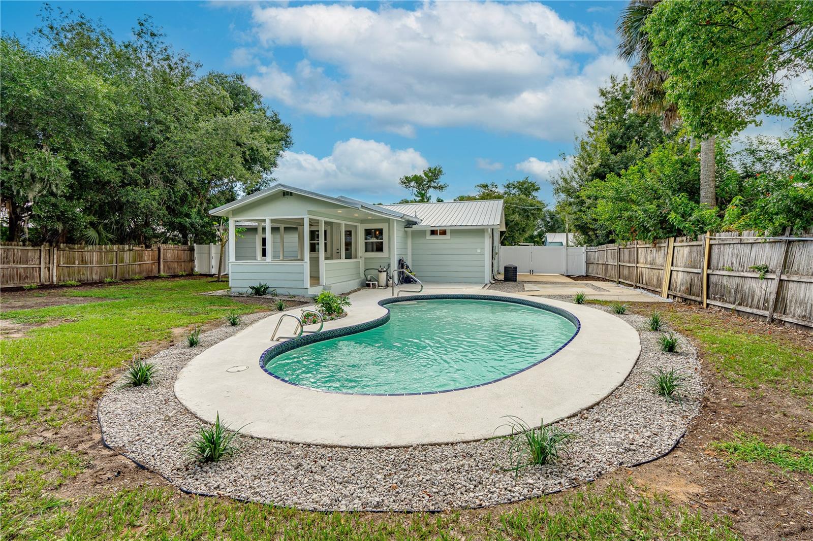 107 E OCEAN AVE, EDGEWATER, FL, 32132