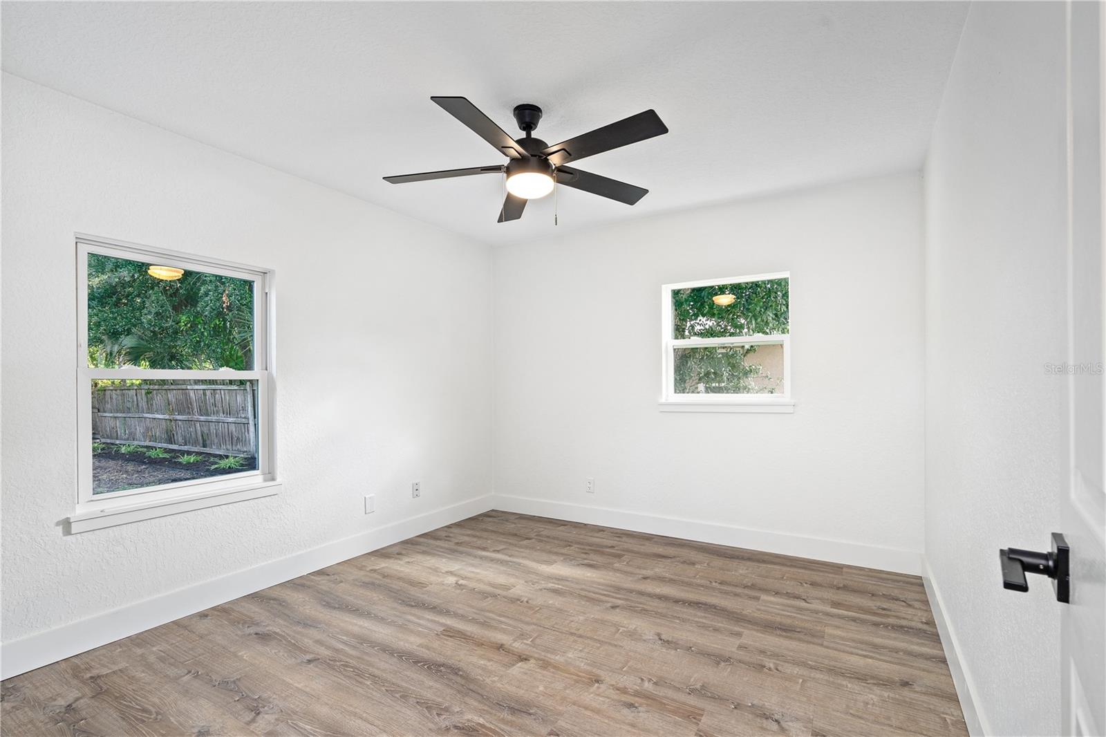107 E OCEAN AVE, EDGEWATER, FL, 32132