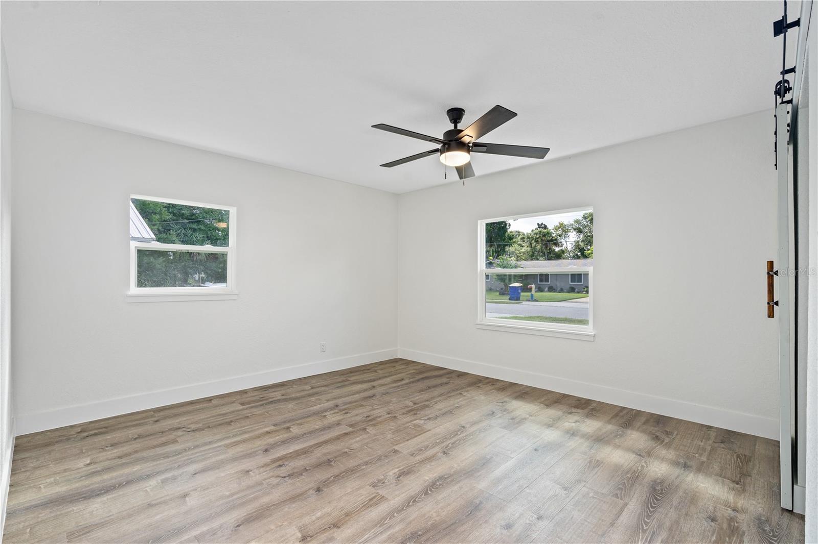 107 E OCEAN AVE, EDGEWATER, FL, 32132