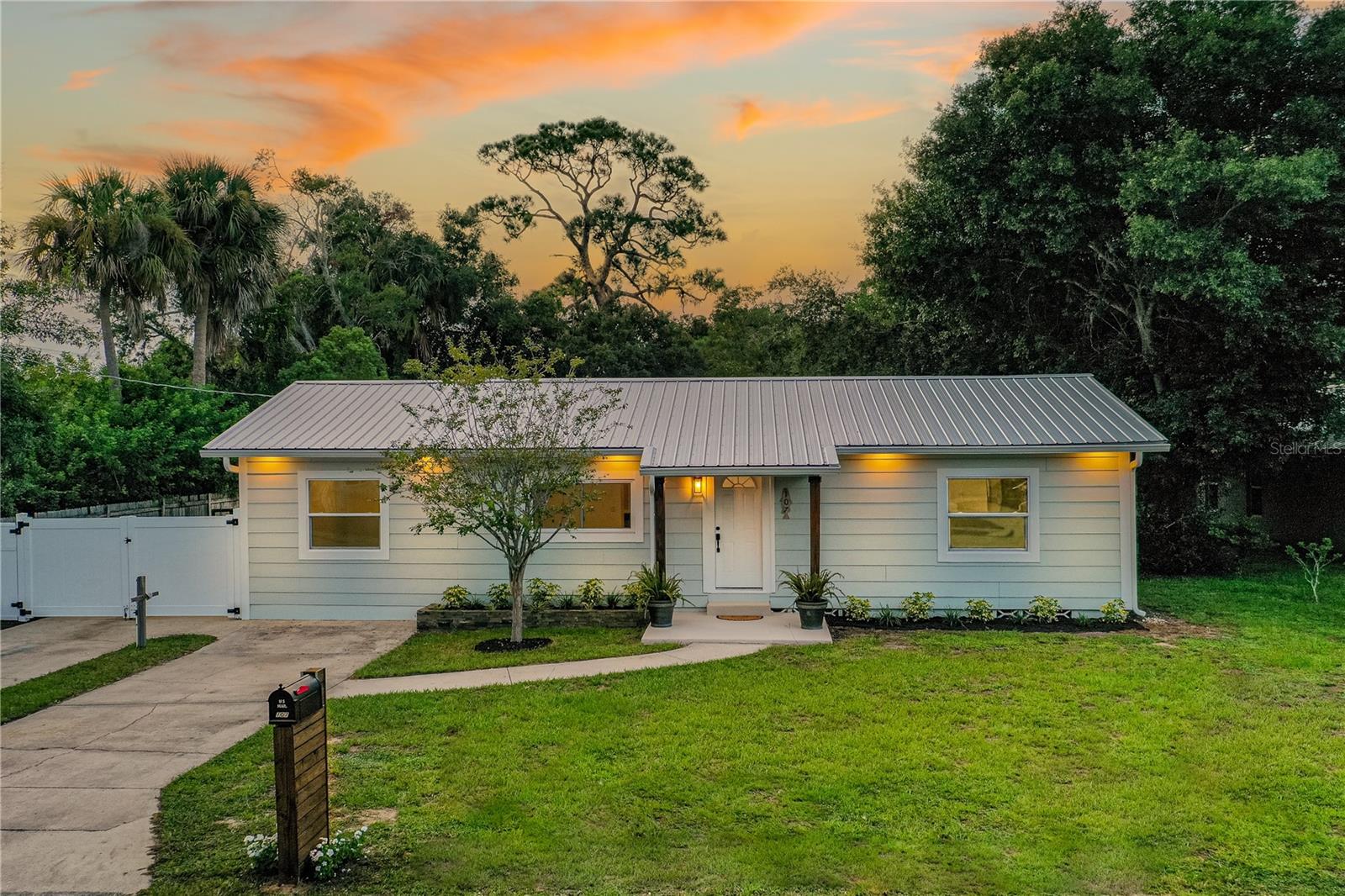 107 E OCEAN AVE, EDGEWATER, FL, 32132