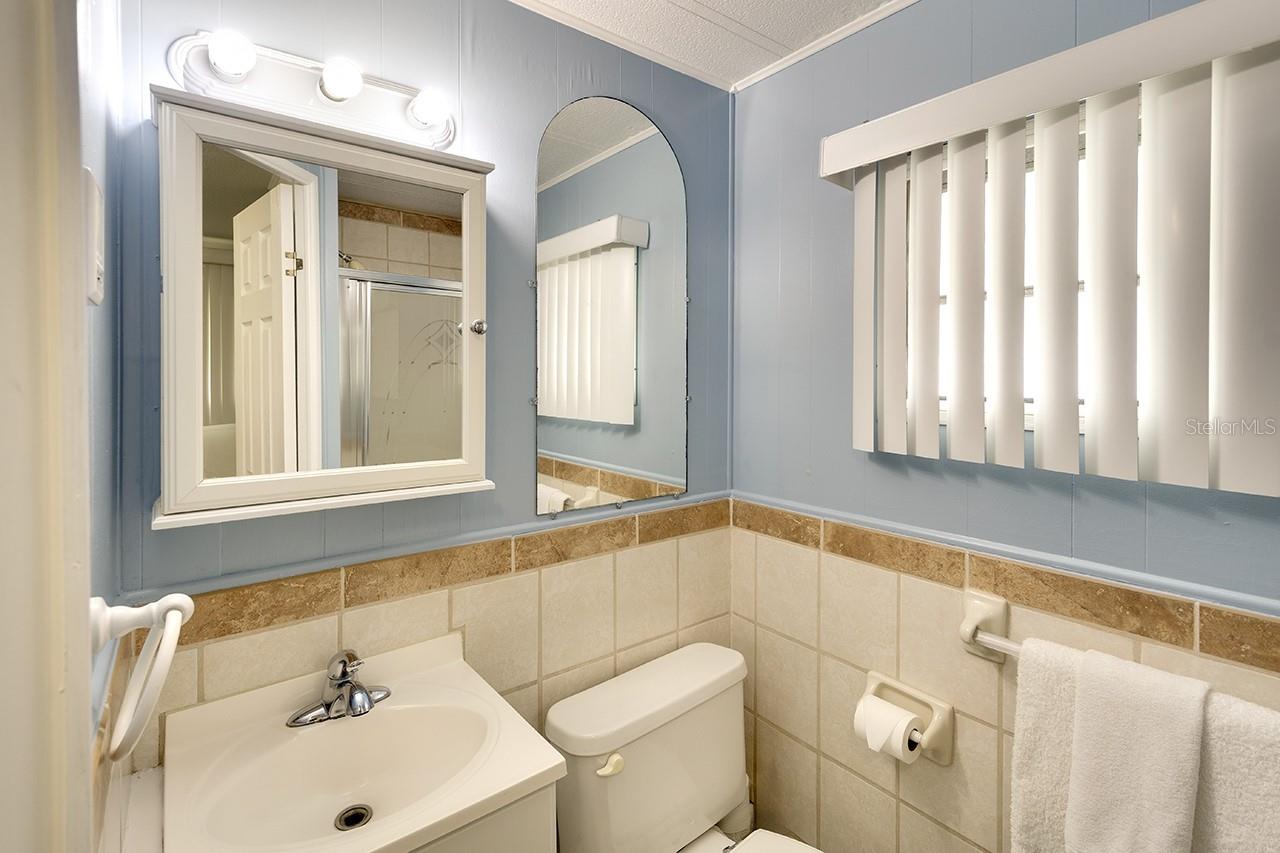 2060 N MOBILE ESTATES DR, SARASOTA, FL, 34231