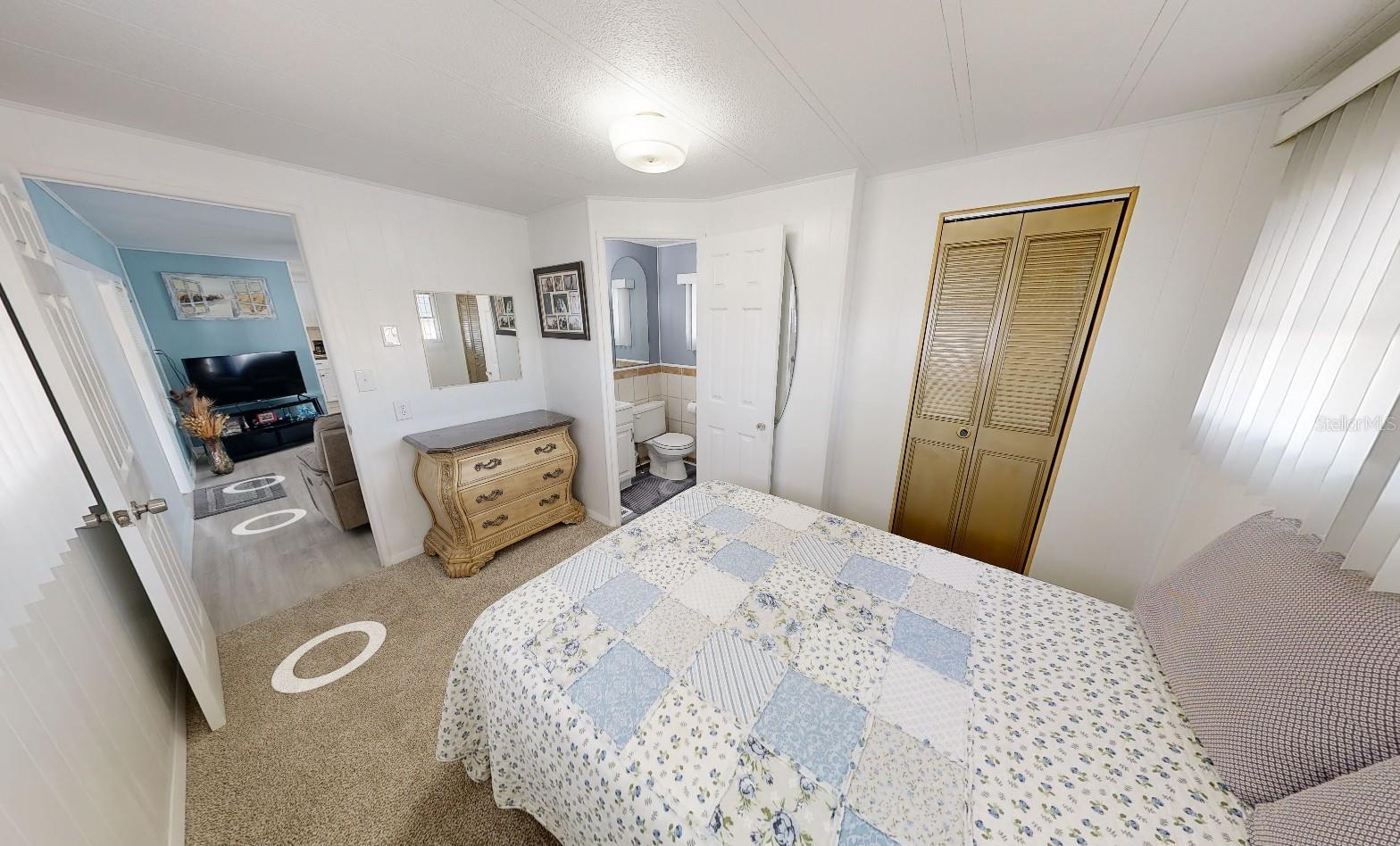 2060 N MOBILE ESTATES DR, SARASOTA, FL, 34231