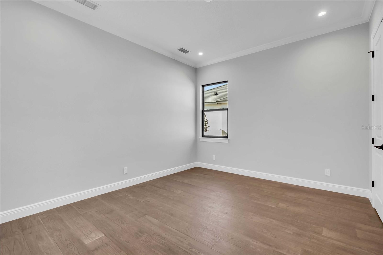 A4628078 Property Photo