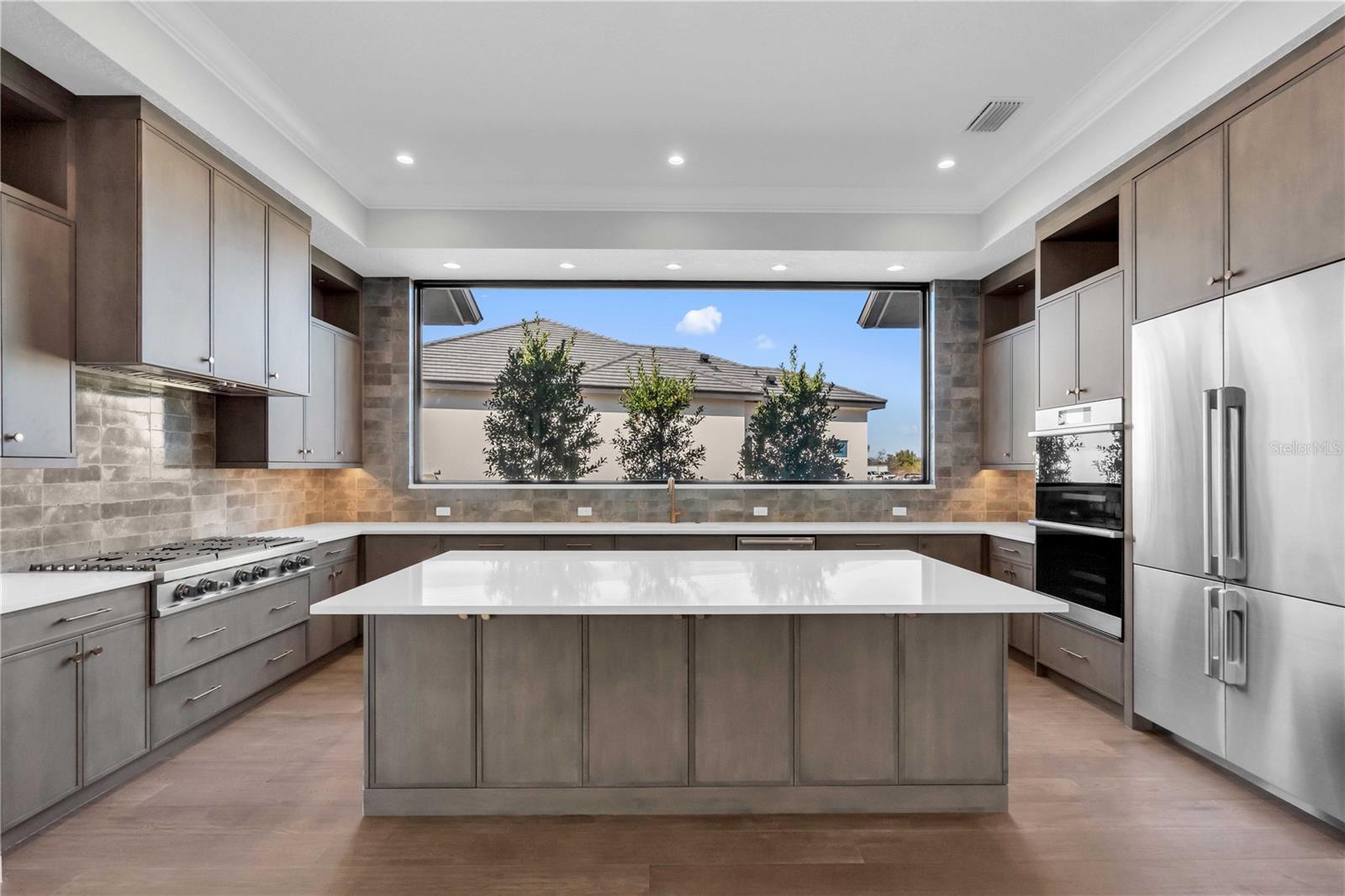 A4628078 Property Photo