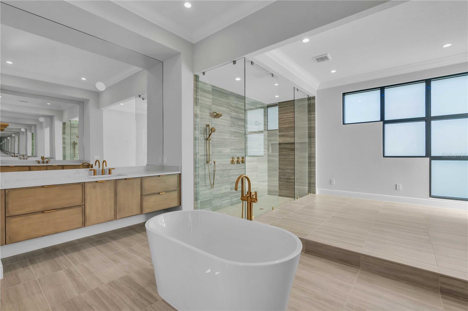 A4628078 Property Photo