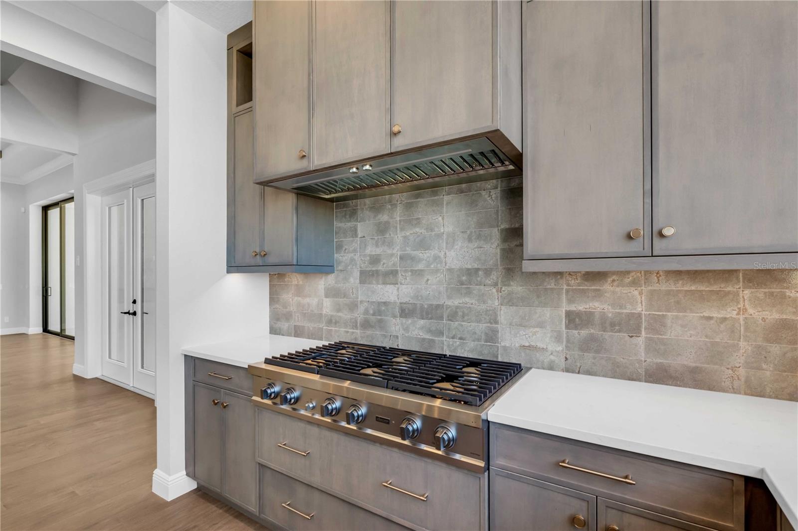 A4628078 Property Photo