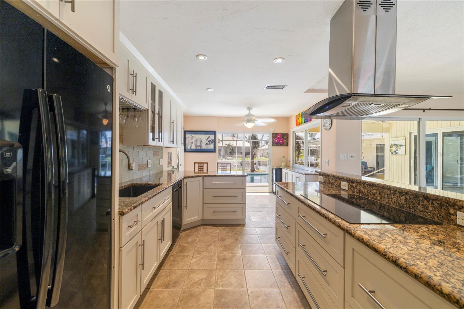 2807 CORAL WAY, PUNTA GORDA, FL, 33950