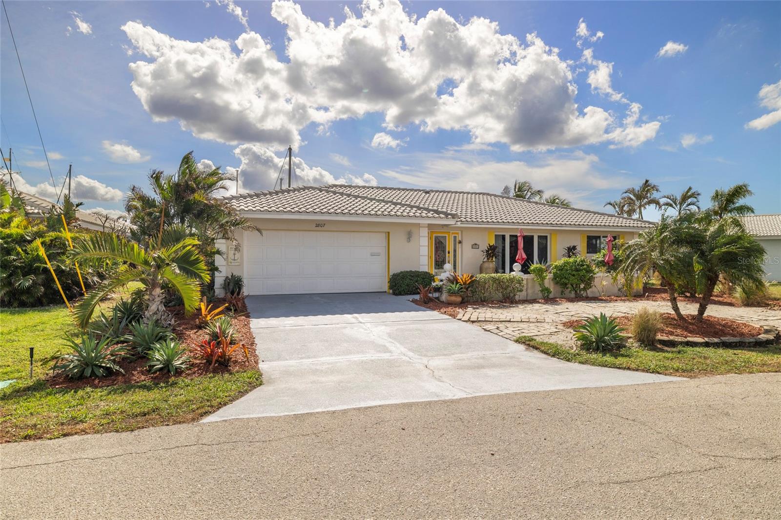 2807 CORAL WAY, PUNTA GORDA, FL, 33950