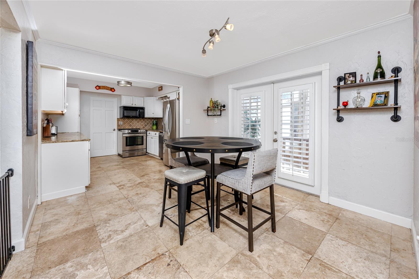 11624 PINEDALE AVE, SEMINOLE, FL, 33772