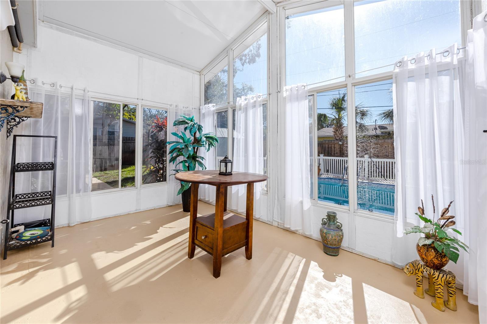 11624 PINEDALE AVE, SEMINOLE, FL, 33772