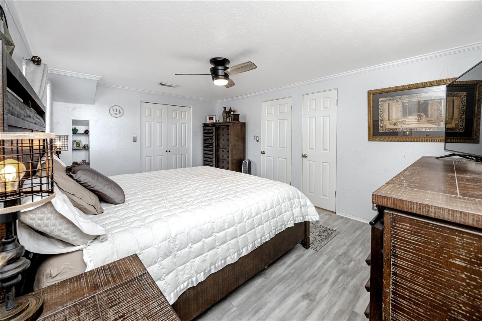 11624 PINEDALE AVE, SEMINOLE, FL, 33772