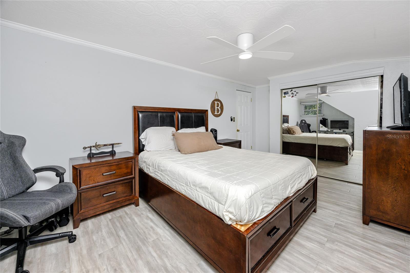 11624 PINEDALE AVE, SEMINOLE, FL, 33772