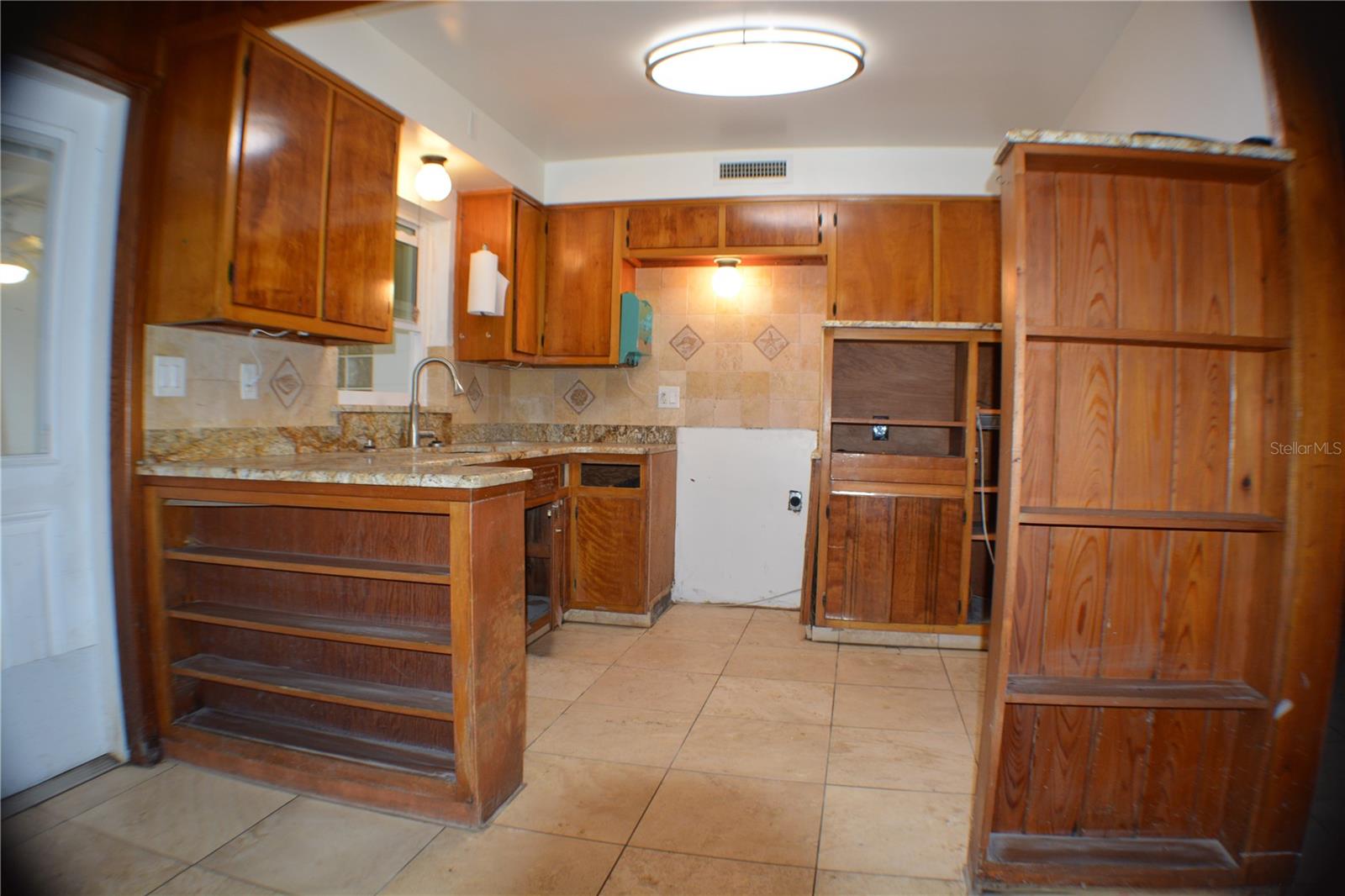 1132 CRESCENT ST, SARASOTA, FL, 34242